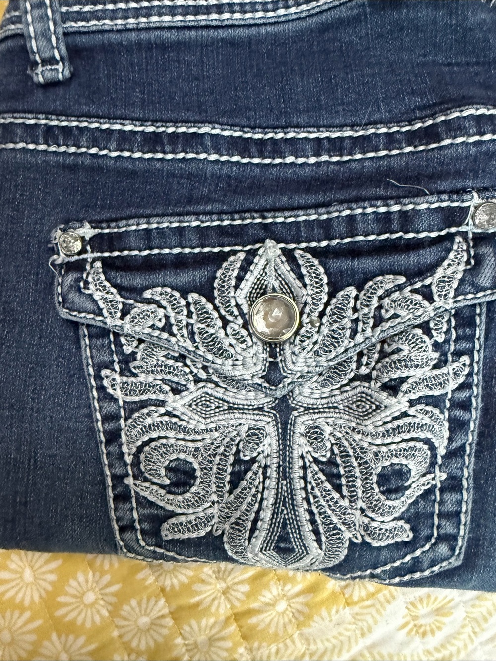 Women’s Dark Blue Embroidered Pocket Jeans
